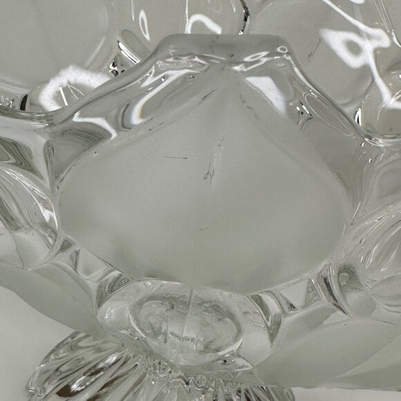 Vintage Clear/Frosted Flower Petal Fruit Bowl Basket with Foot Pedestal 13"x7" - Picture 8 of 13